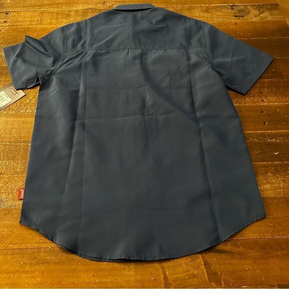 Coleman Performance Short Sleeve Button Down Shirt - Picture 3 of 6